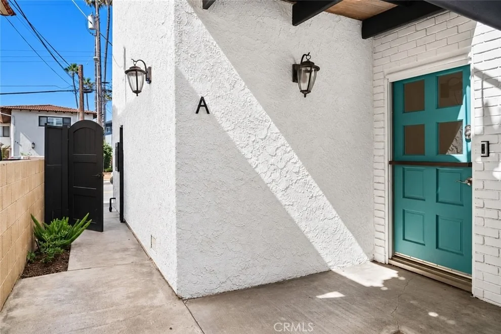 Unit for sale at 1404 Buena Vista, San Clemente, CA 92672