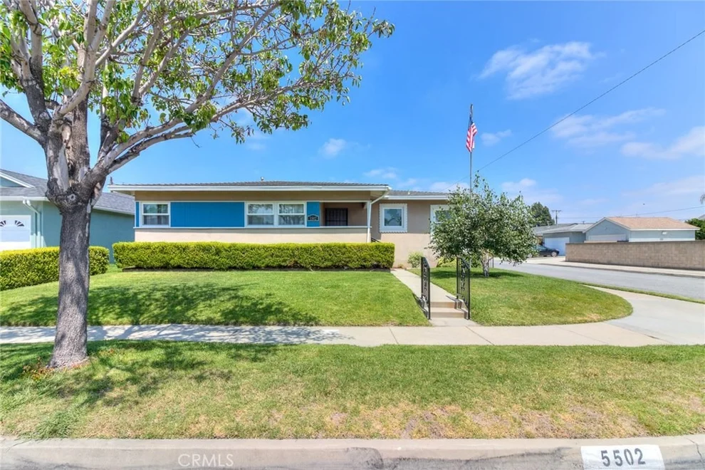 Unit for sale at 5502 Carfax Avenue, Lakewood, CA 90713