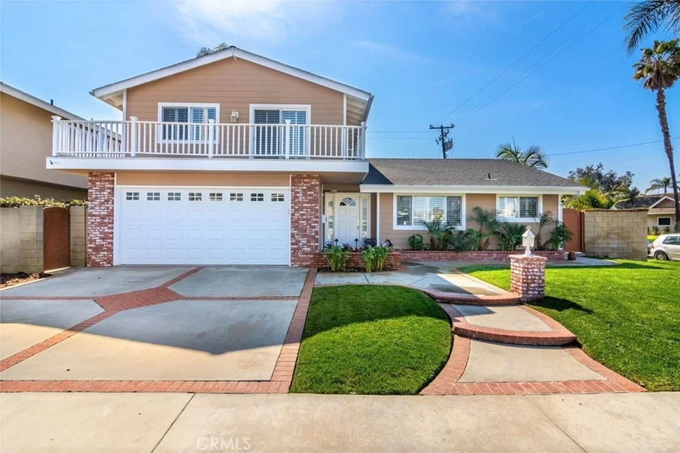 Unit for sale at 6252 FARINELLA Drive, Huntington Beach, CA 92647