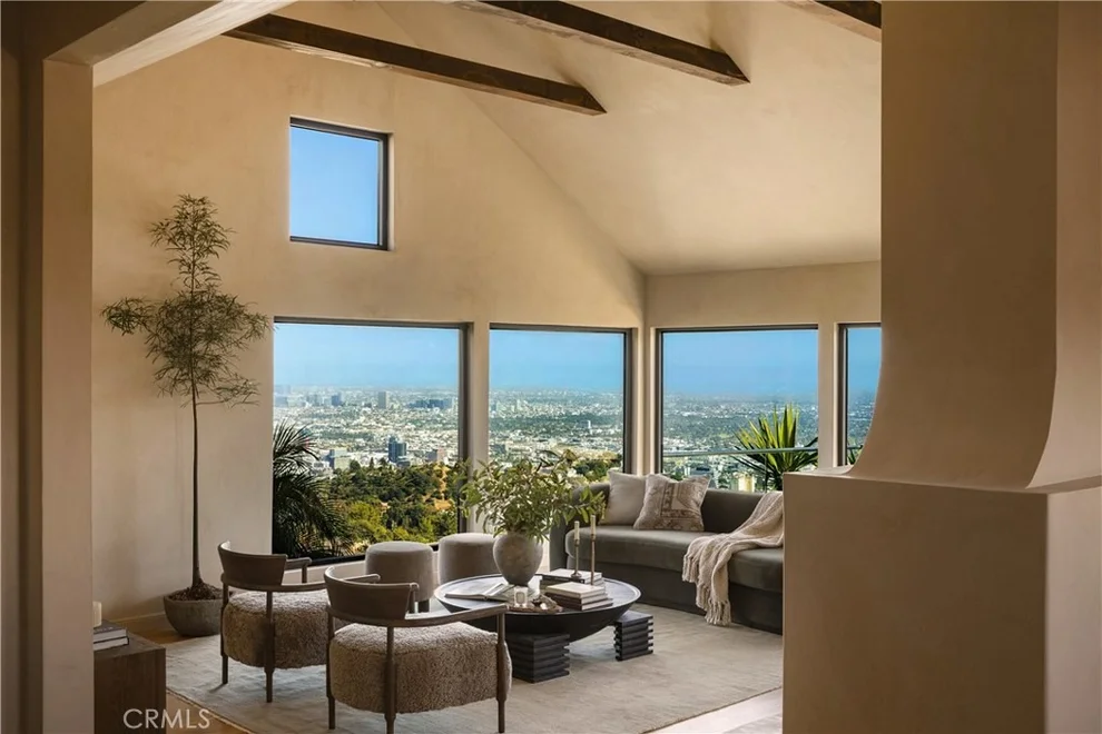 Unit for sale at 2890 Las Alturas Street, Los Angeles, CA 90068