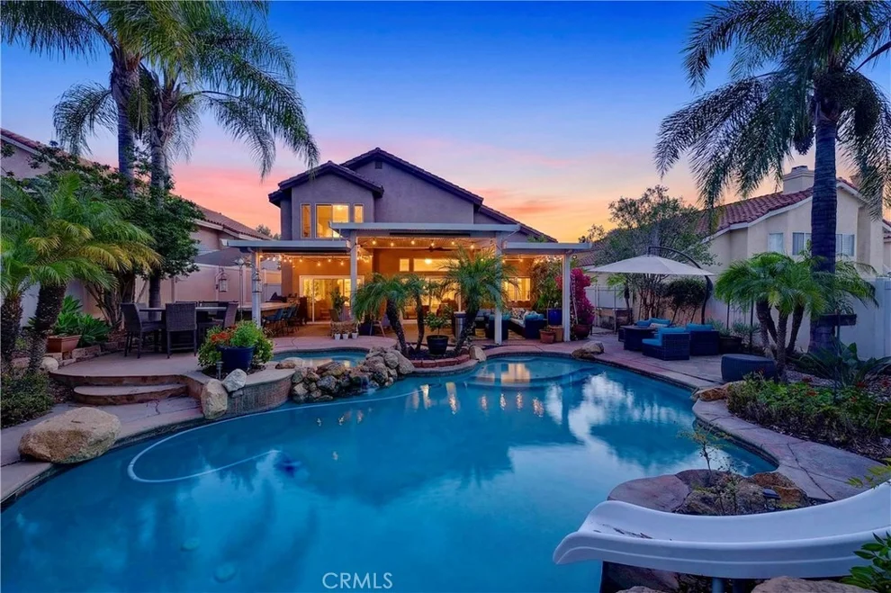 Unit for sale at 43399 Calle Nacido, Temecula, CA 92592