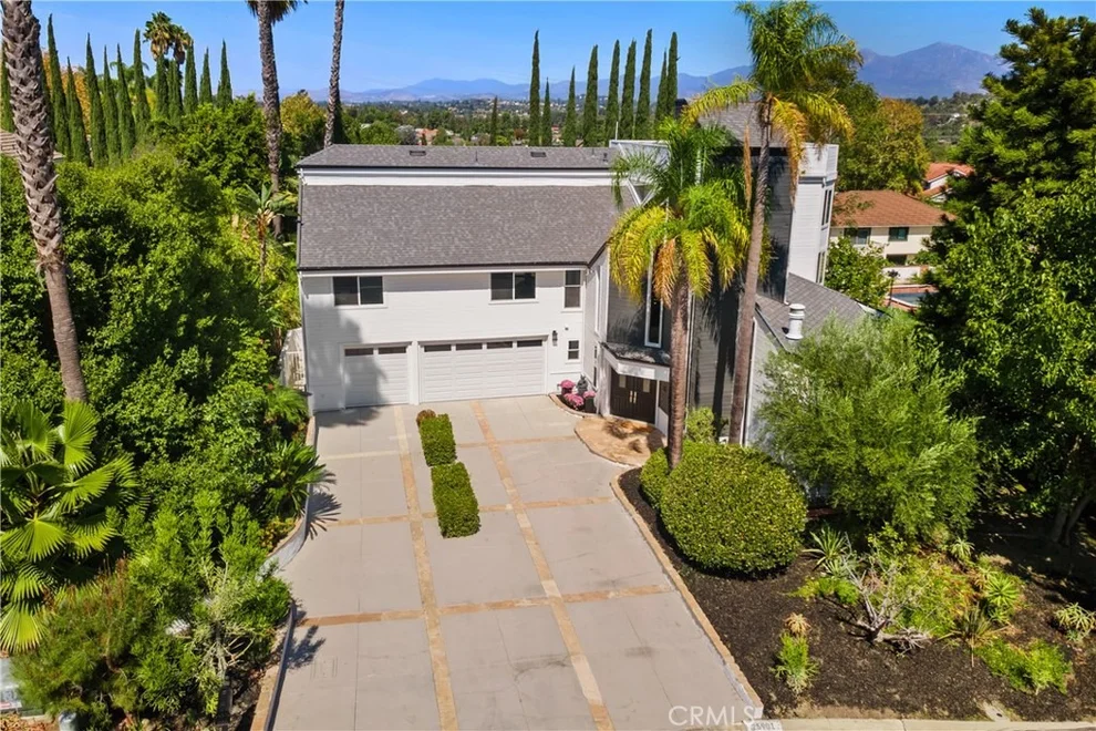 Unit for sale at 25901 Nellie Gail, Laguna Hills, CA 92653