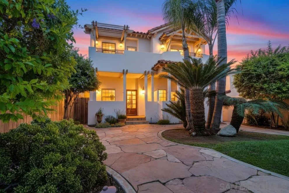 Unit for sale at 862 G Ave., Coronado, CA 92118