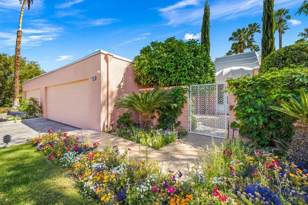 Unit for sale at 47432 Medina Drive W, Palm Desert, CA 92260