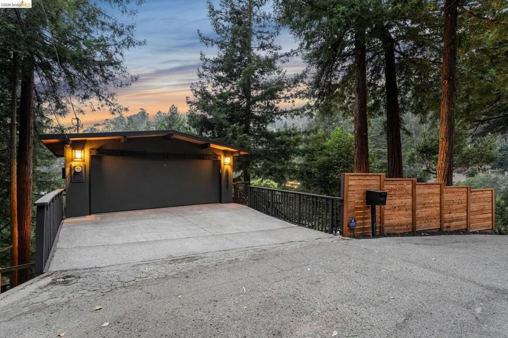 Unit for sale at 6645 Heather Ridge Way, Oakland, CA 94611
