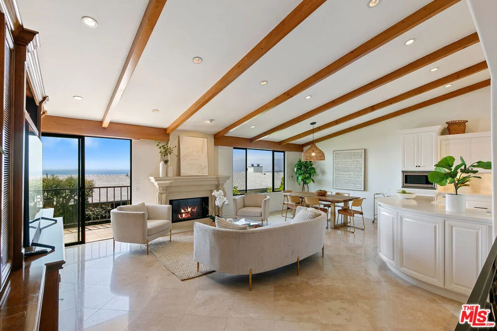 Unit for sale at 6770 Las Olas Way, Malibu, CA 90265