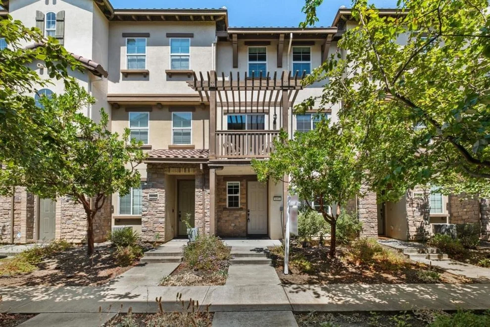 Unit for sale at 1052 Chamomile, San Jose, CA 95133