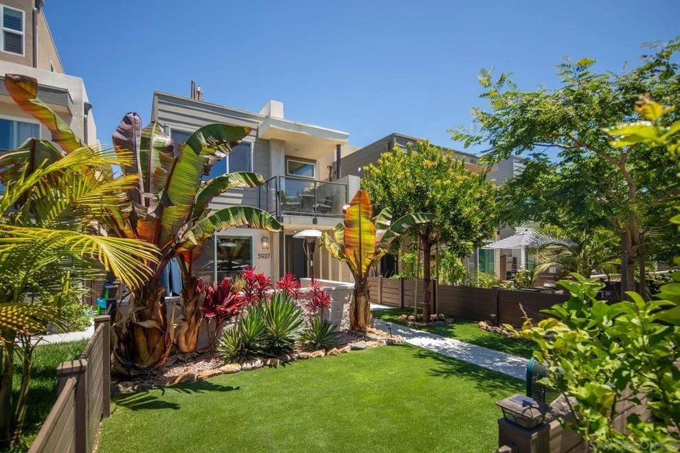 Unit for sale at 3927 Shasta St, San Diego, CA 92109