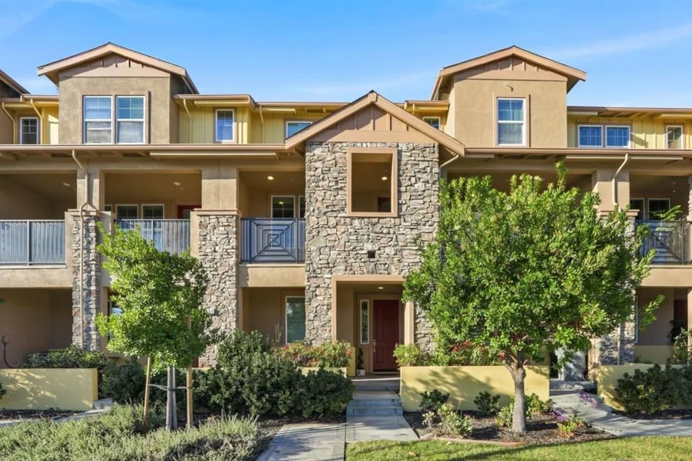 Unit for sale at 1653 Hillsdale Avenue, San Jose, CA 95124