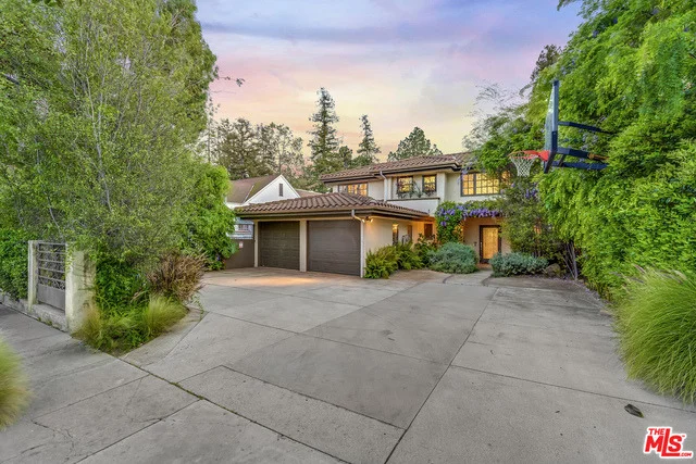 Unit for sale at 1033 WELLESLEY Avenue, Los Angeles, CA 90049
