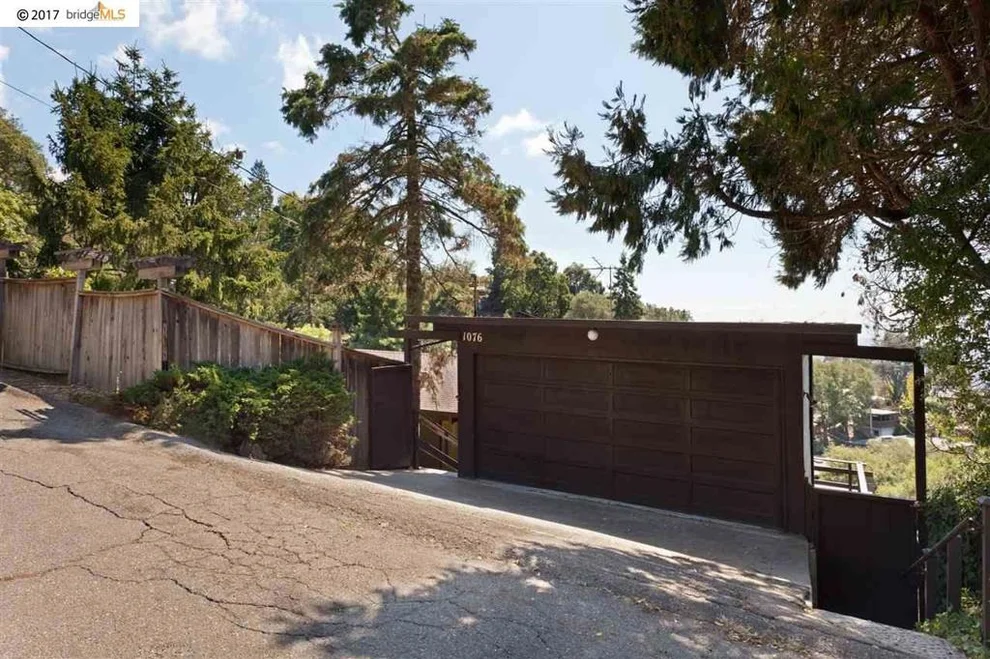 Unit for sale at 1076 Sterling Ave., Berkeley, CA 94708