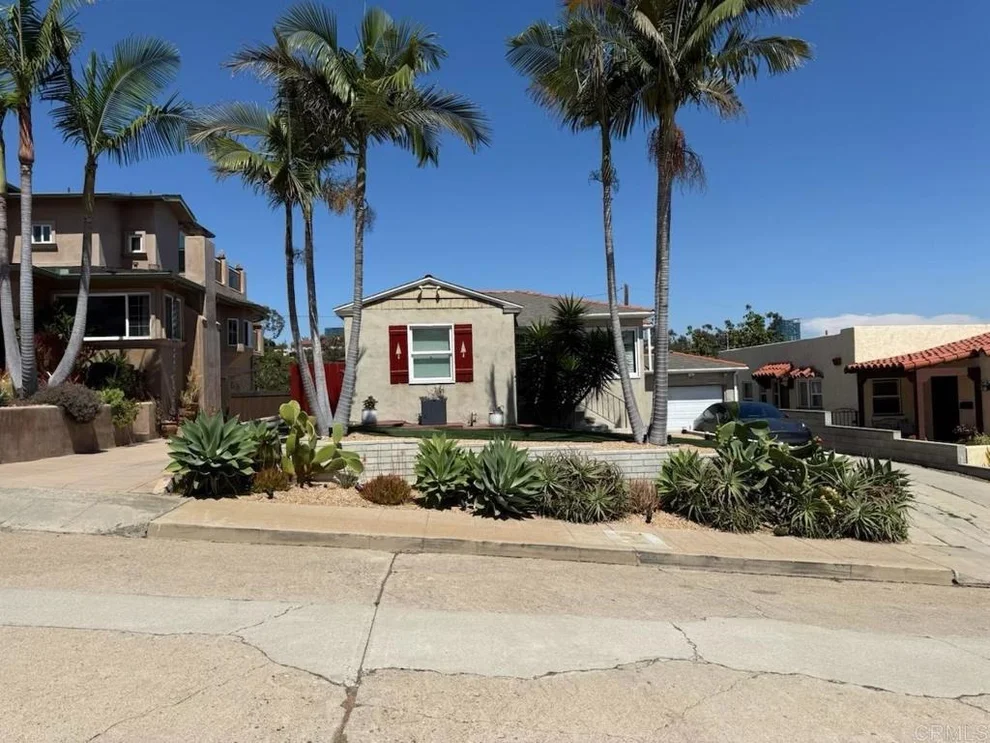 Unit for sale at 3219 Goldfinch Street, San Diego, CA 92103