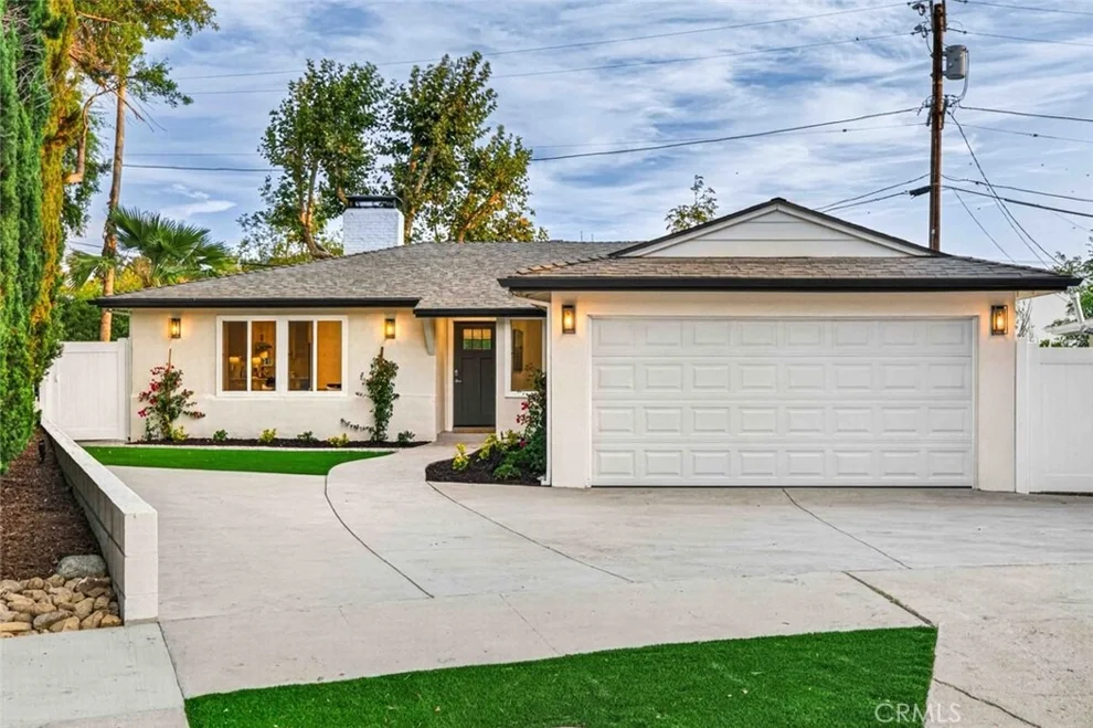 Unit for sale at 6432 Creemore Lane, Tujunga, CA 91042