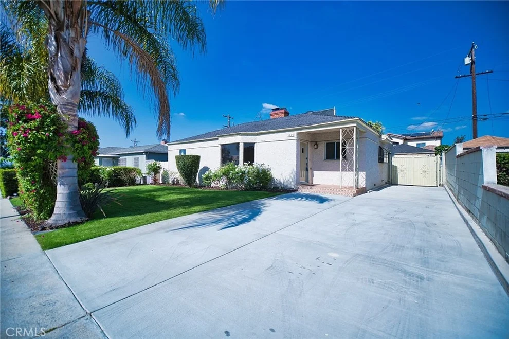 Unit for sale at 5429 Alviso Avenue, Los Angeles, CA 90043