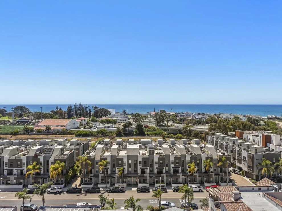 Unit for sale at 2537 State Street, Carlsbad, CA 92008