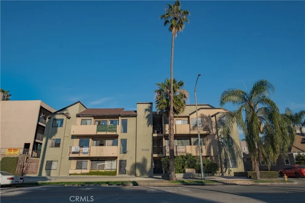 Unit for sale at 1140 Pacific Ave, Long Beach, CA 90813