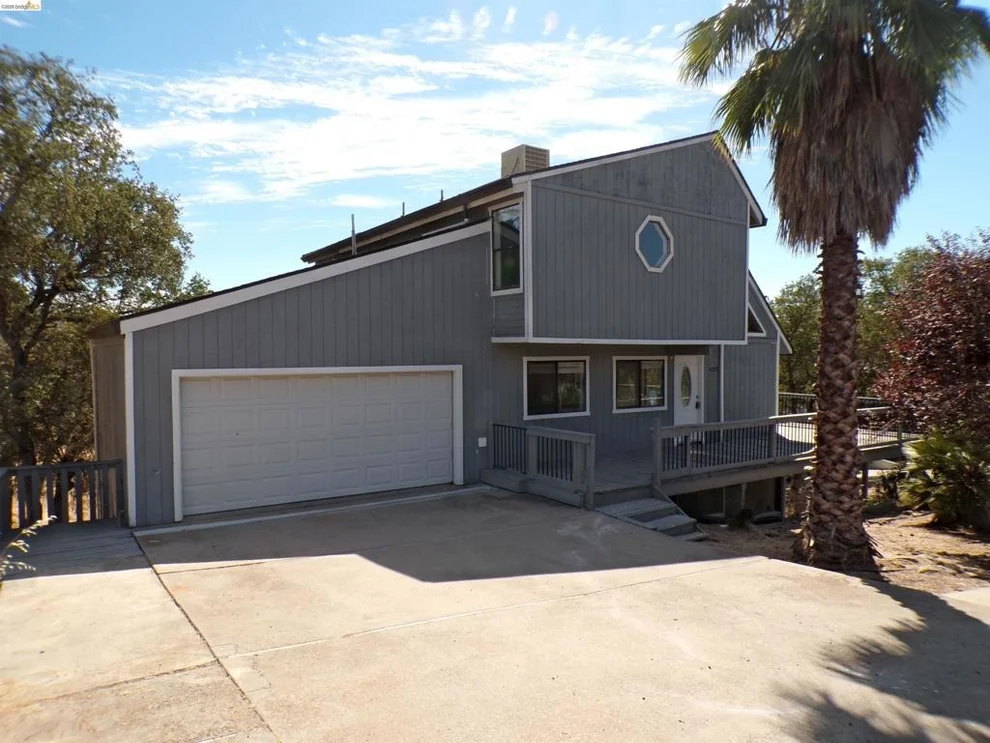 Unit for sale at 4271 Council Trl, Copperopolis, CA 95228