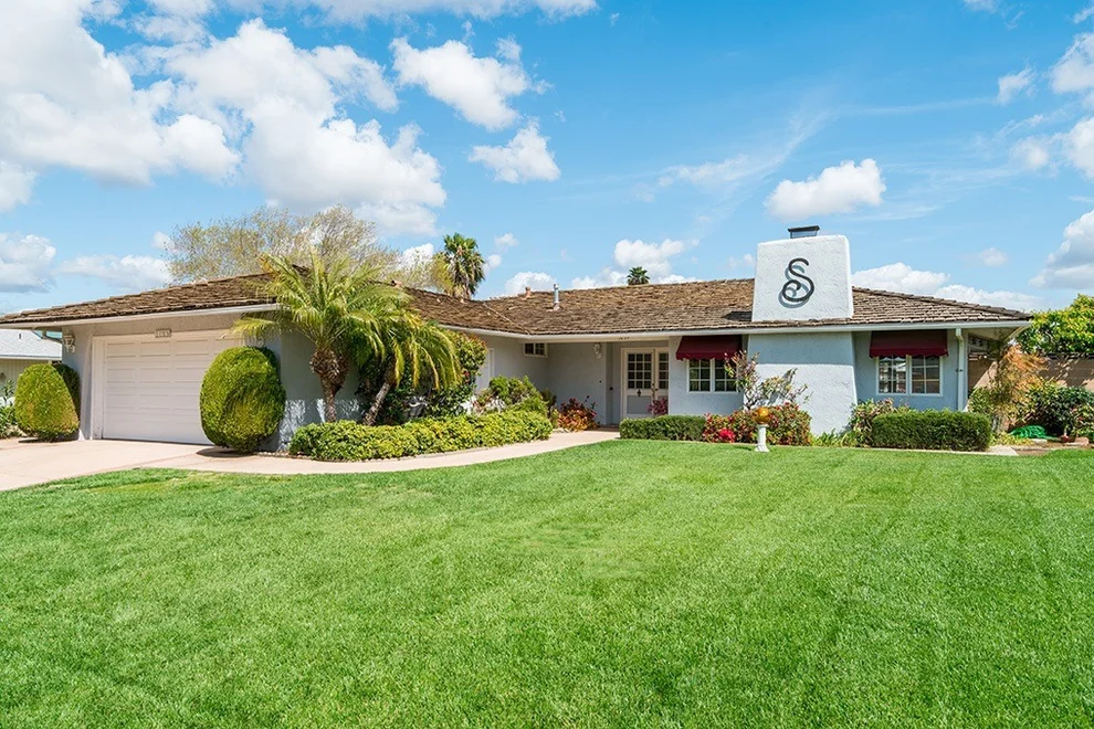 Unit for sale at 1059 La Reina Dr, San Marcos, CA 92078