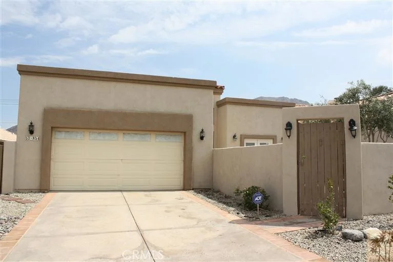 Unit for sale at 53854 Avenida Juarez, La Quinta, CA 92253