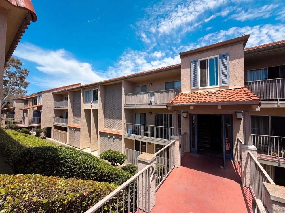Unit for sale at 2334 Hosp, Carlsbad, CA 92008