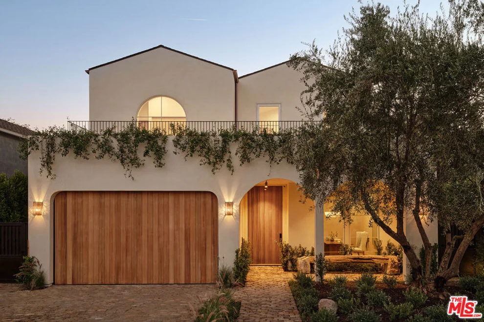 Unit for sale at 411 N Bowling Green Way, Los Angeles, CA 90049