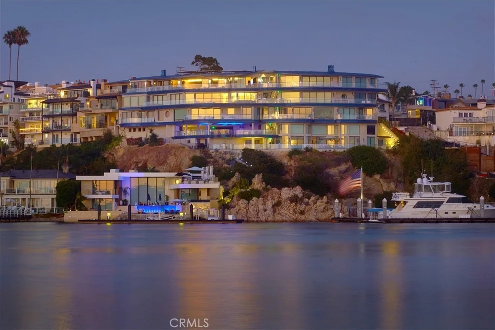 Unit for sale at 183 Carnation Avenue, Corona Del Mar, CA 92625