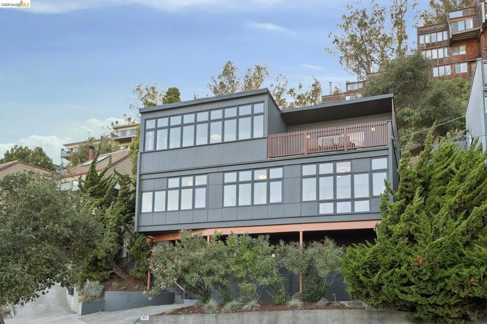 Unit for sale at 953 Hillside Ave, Albany, CA 94706