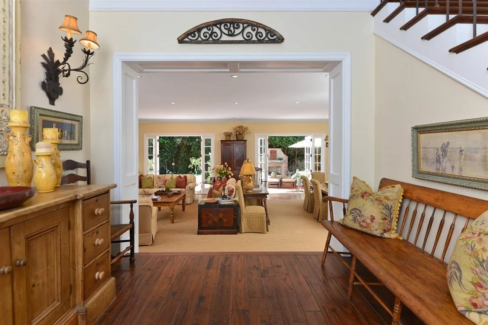 Unit for sale at 7695 Hillside Dr., La Jolla, CA 92037