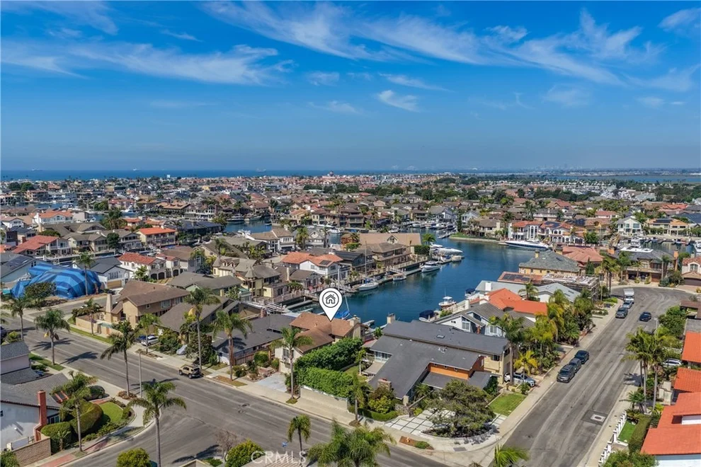 Unit for sale at 3953 Mistral, Huntington Beach, CA 92649