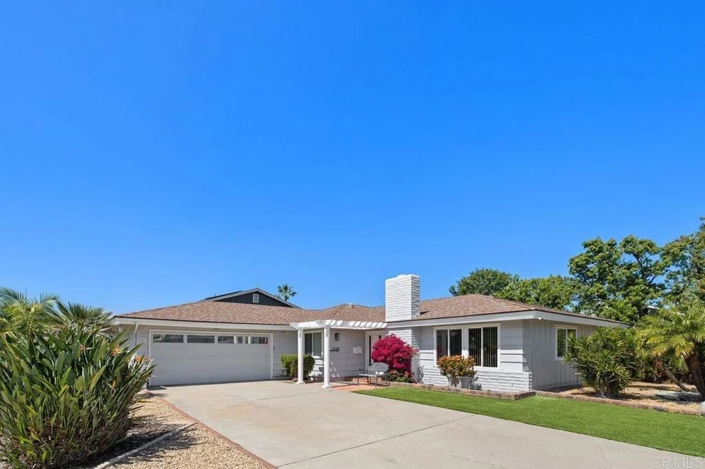 Unit for sale at 3298 Mercer Lane, San Diego, CA 92122