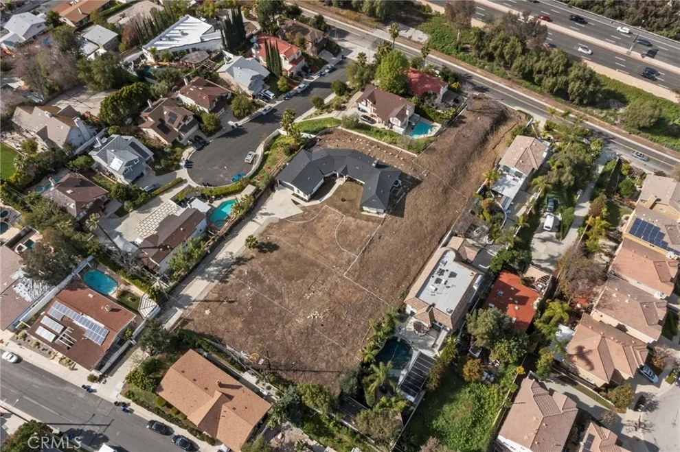 Unit for sale at 5164 N Faris Lane, Woodland Hills, CA 91364