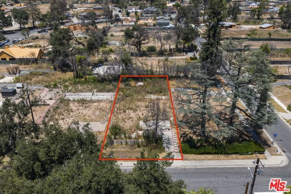 Unit for sale at 211 E Mendocino Street, Altadena, CA 91001