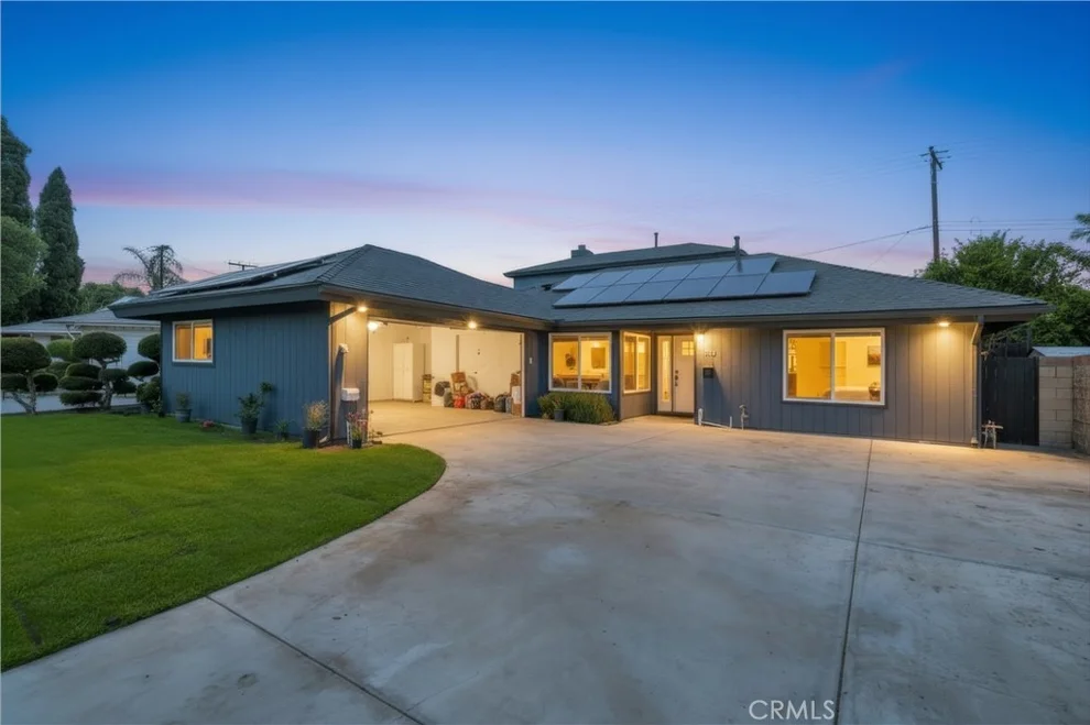 Unit for sale at 1068 Concord, Costa Mesa, CA 92626