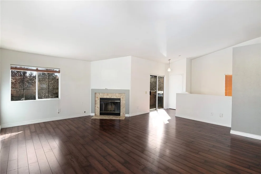 Unit for sale at 25126 Steinbeck Ave, Stevenson Ranch, CA 91381