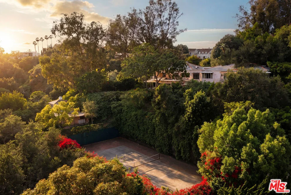 Unit for sale at 10934 Bellagio Road, Los Angeles, CA 90077