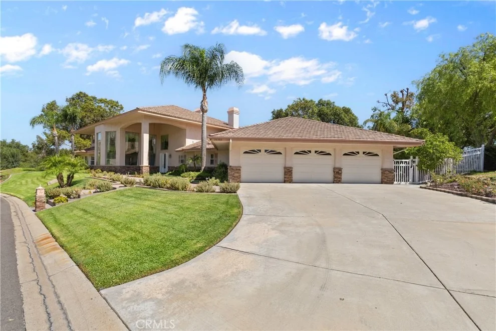 Unit for sale at 38586 Hillside Trail, Murrieta, CA 92562