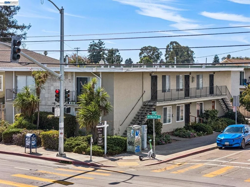Unit for sale at 901 55Th St, Oakland, CA 94608