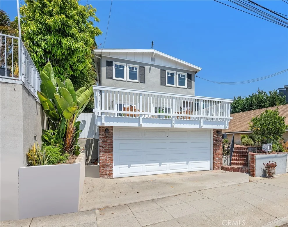 Unit for sale at 907 Diamond Street, Redondo Beach, CA 90277