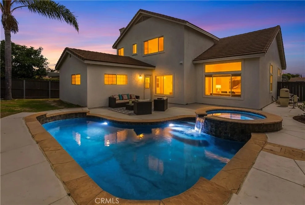 Unit for sale at 230 Del Mesa, Oceanside, CA 92058