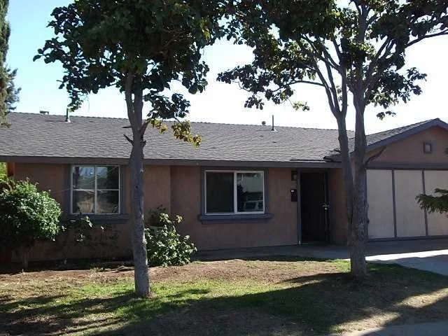 Unit for sale at 1469 Wilson Avenue, Escondido, CA 92027