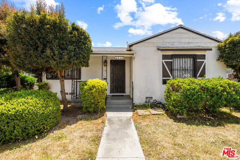 Unit for sale at 2530 W 154th Street, Gardena, CA 90249