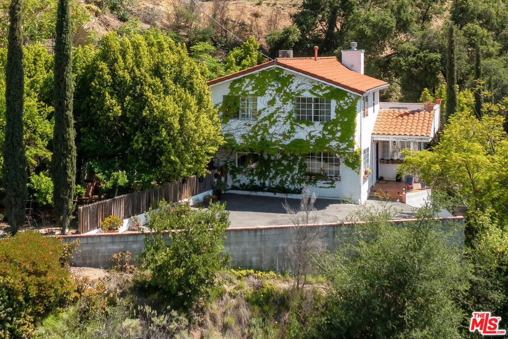 Unit for sale at 9732 Rotta Avenue, Sunland, CA 91040