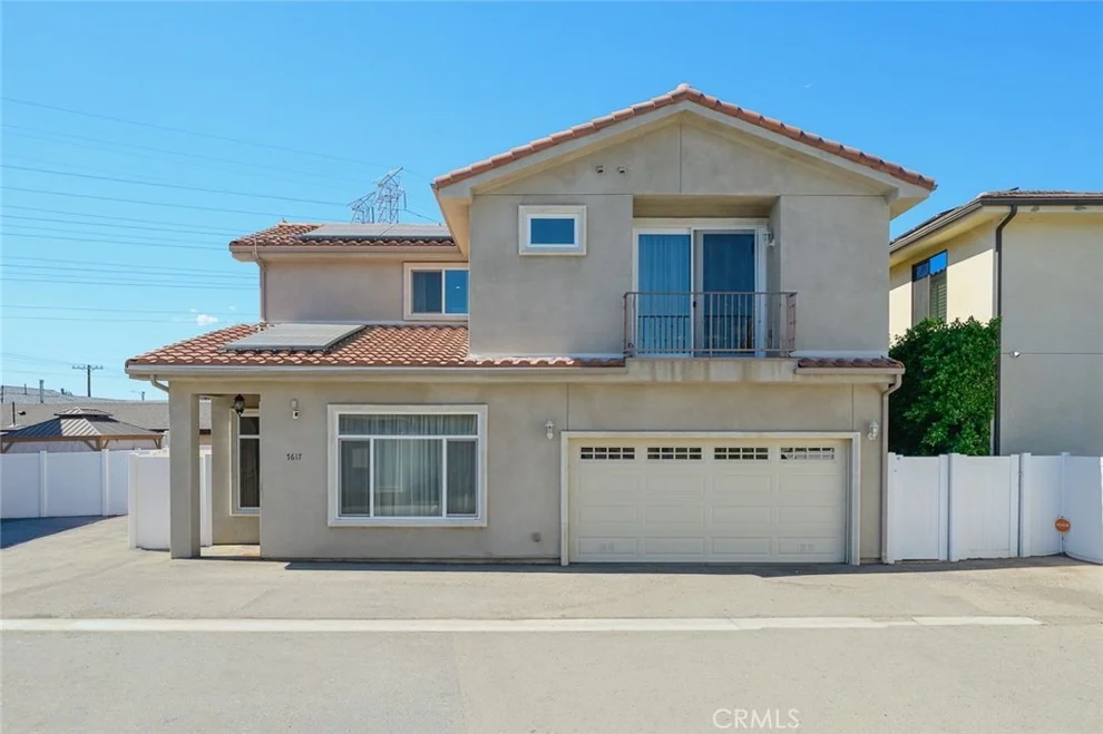 Unit for sale at 7617 Lilly, North Hollywood, CA 91605