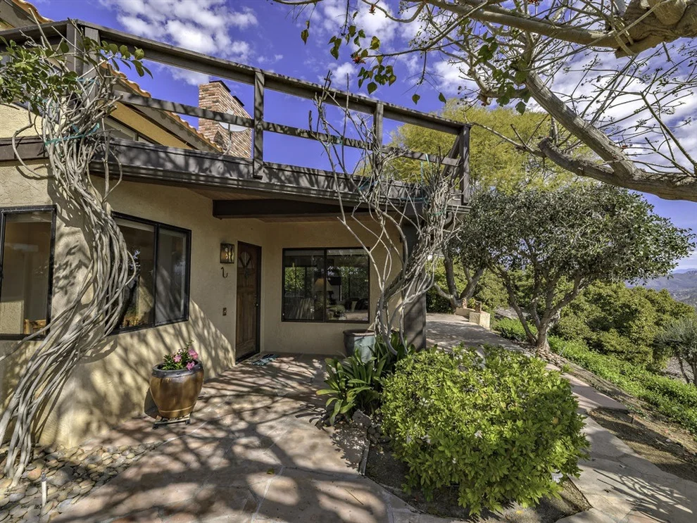 Unit for sale at 974 Via Hillview, Fallbrook, CA 92028