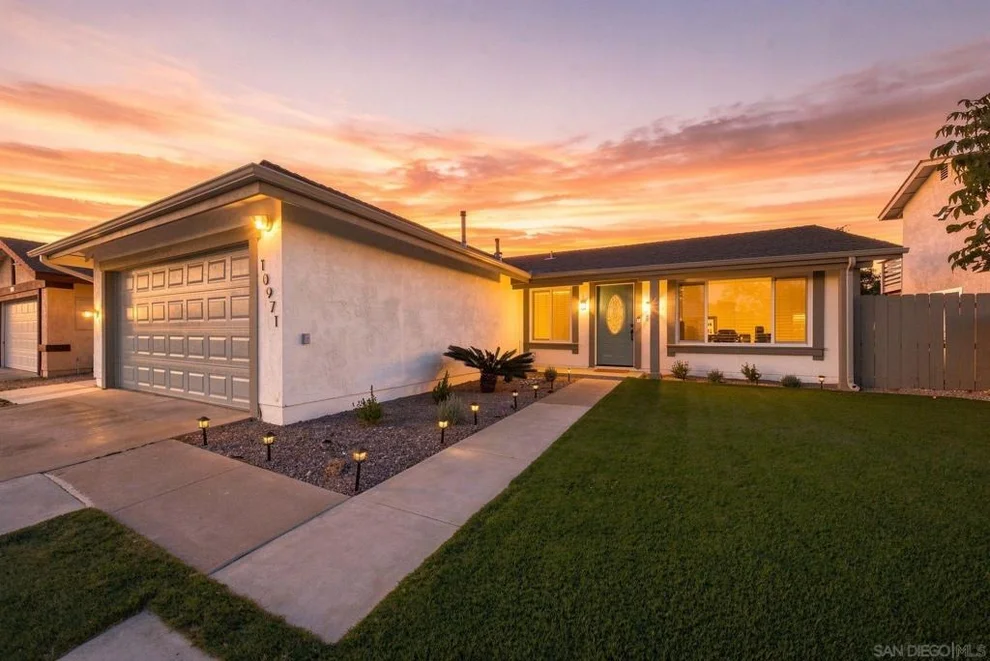 Unit for sale at 10971 Martinique Way, San Diego, CA 92126