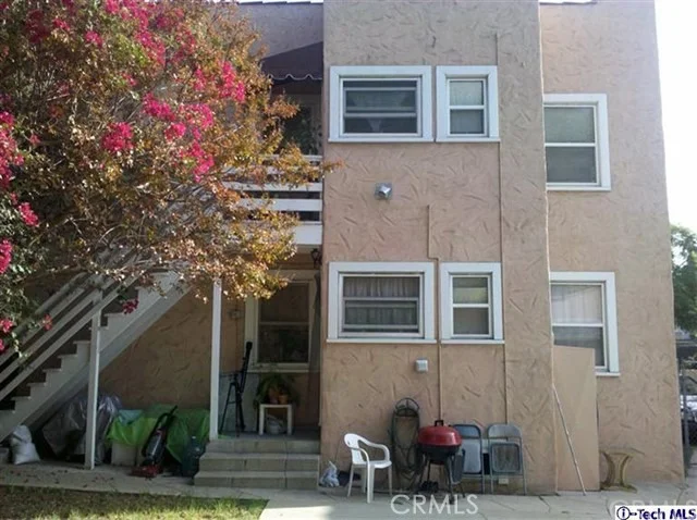 Unit for sale at 219 221 Sinclair, Glendale, CA 91206