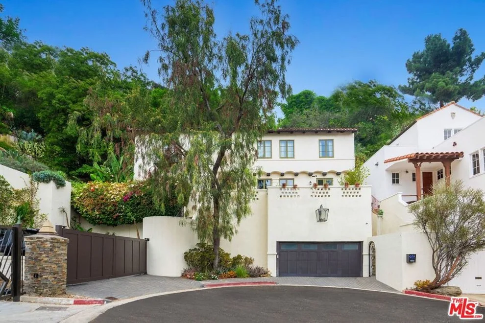 Unit for sale at 7939 Hillside Avenue, Los Angeles, CA 90046