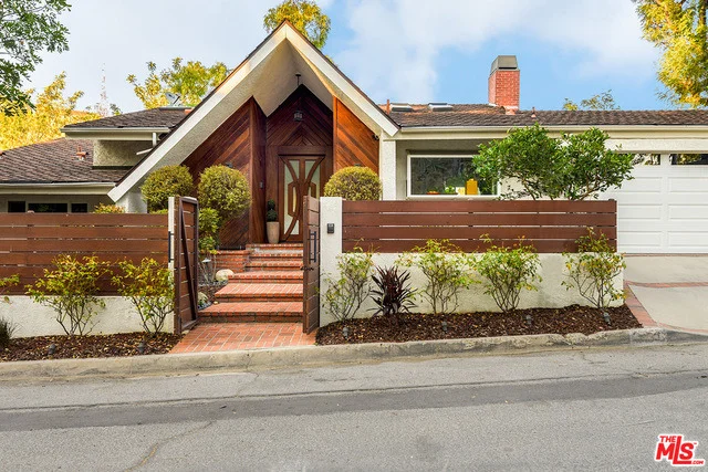 Unit for sale at 3170 DURAND Drive, Los Angeles, CA 90068