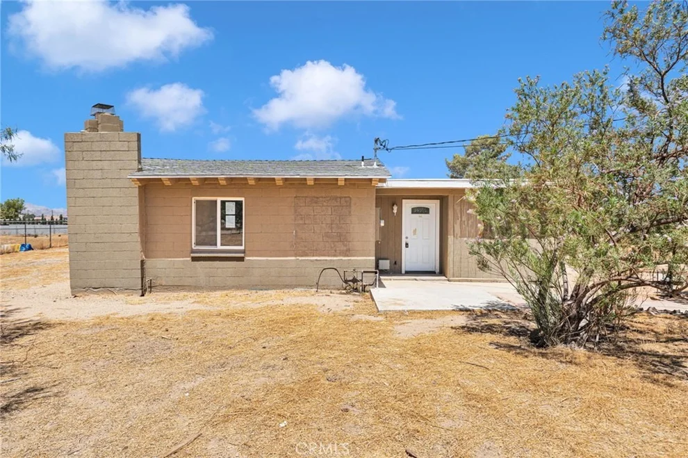 Unit for sale at 10912 Matilija, Apple Valley, CA 92308