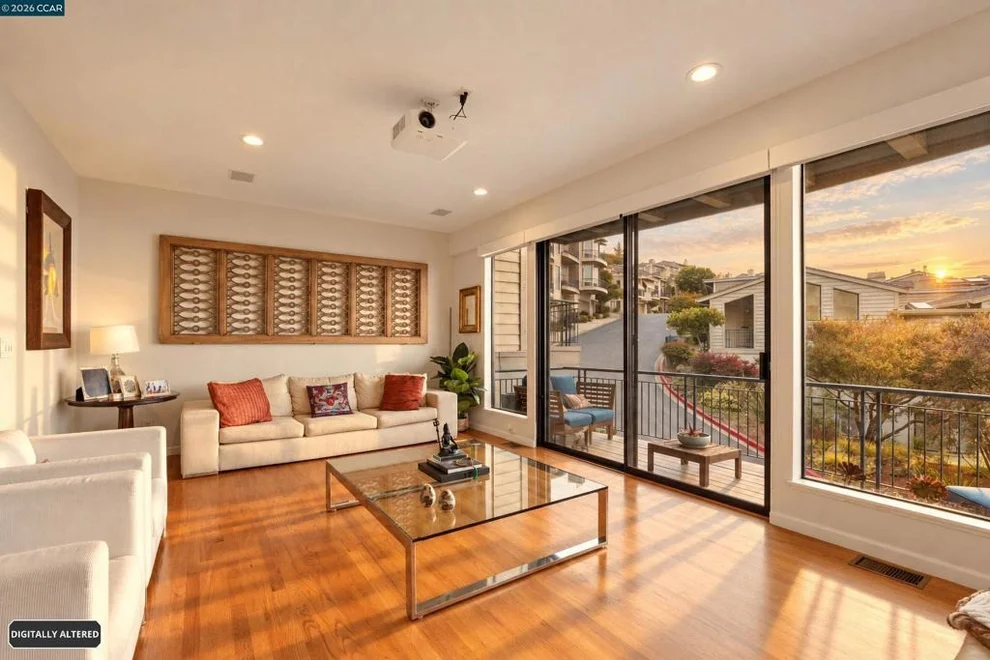 Unit for sale at 5 Schooner Hill, Oakland, CA 94618